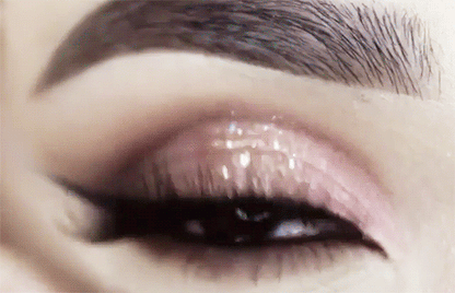 Shimmer & Glow💃Sombra de ojos líquida🌟